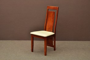 Krzesło drewniane NL1