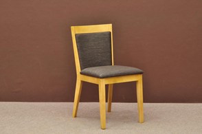 Krzesło drewniane AR1