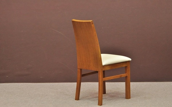 Krzesło dębowe MA1. Zródło: BatDom 