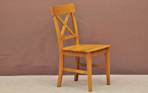  Krzesło dębowe AL1. Zródło: BatDom 